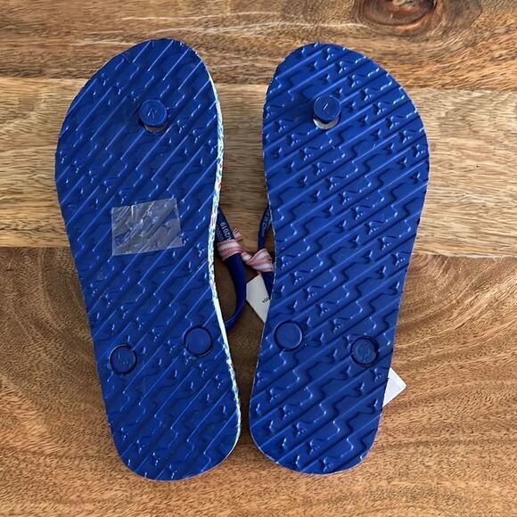 Vineyard Vines Sandals  - Picture 4 of 4